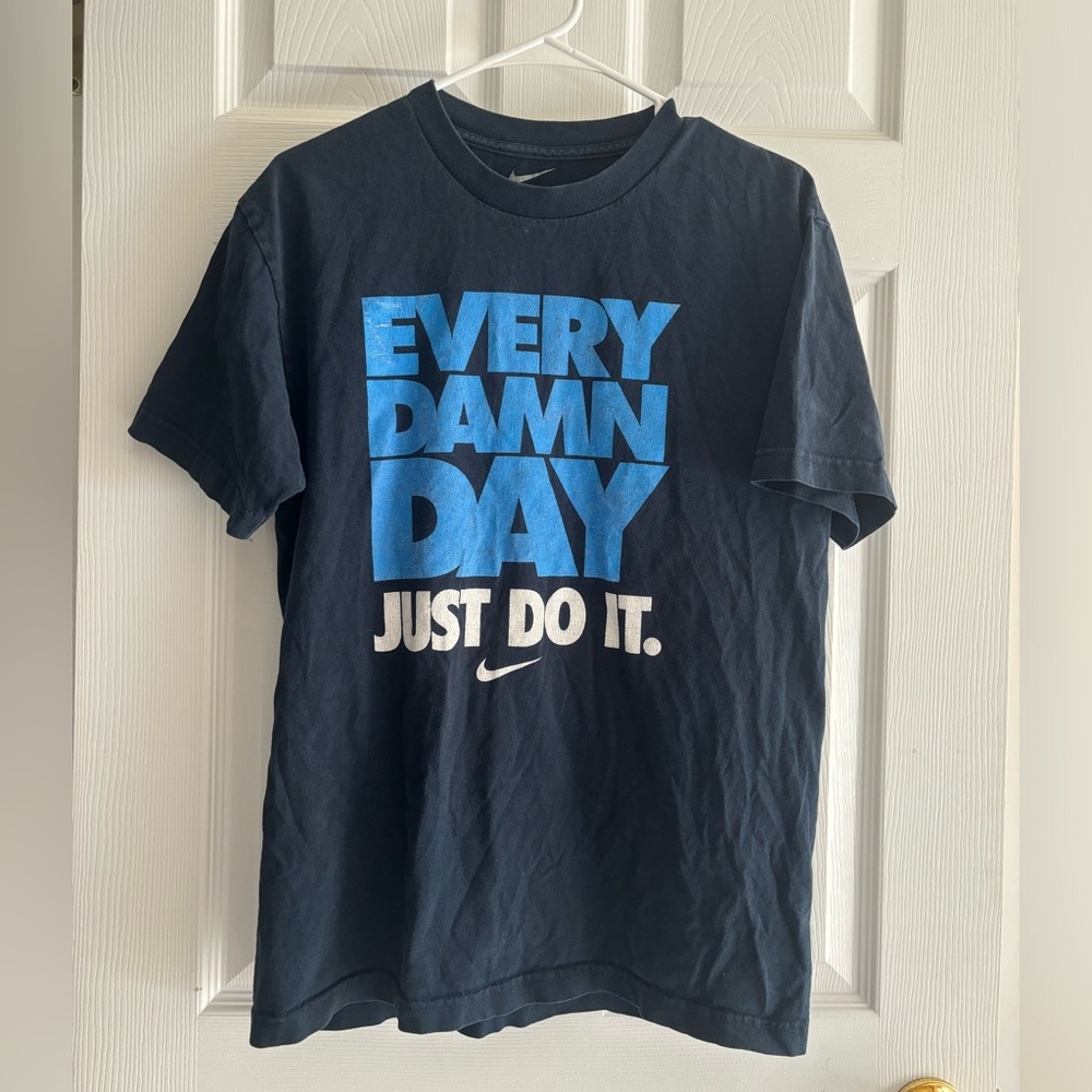 Nike Men's Graphic T-Shirt